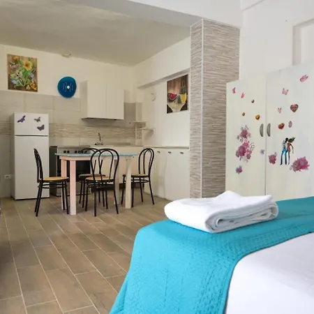 Дом отдыха Uccio Salento Hideway